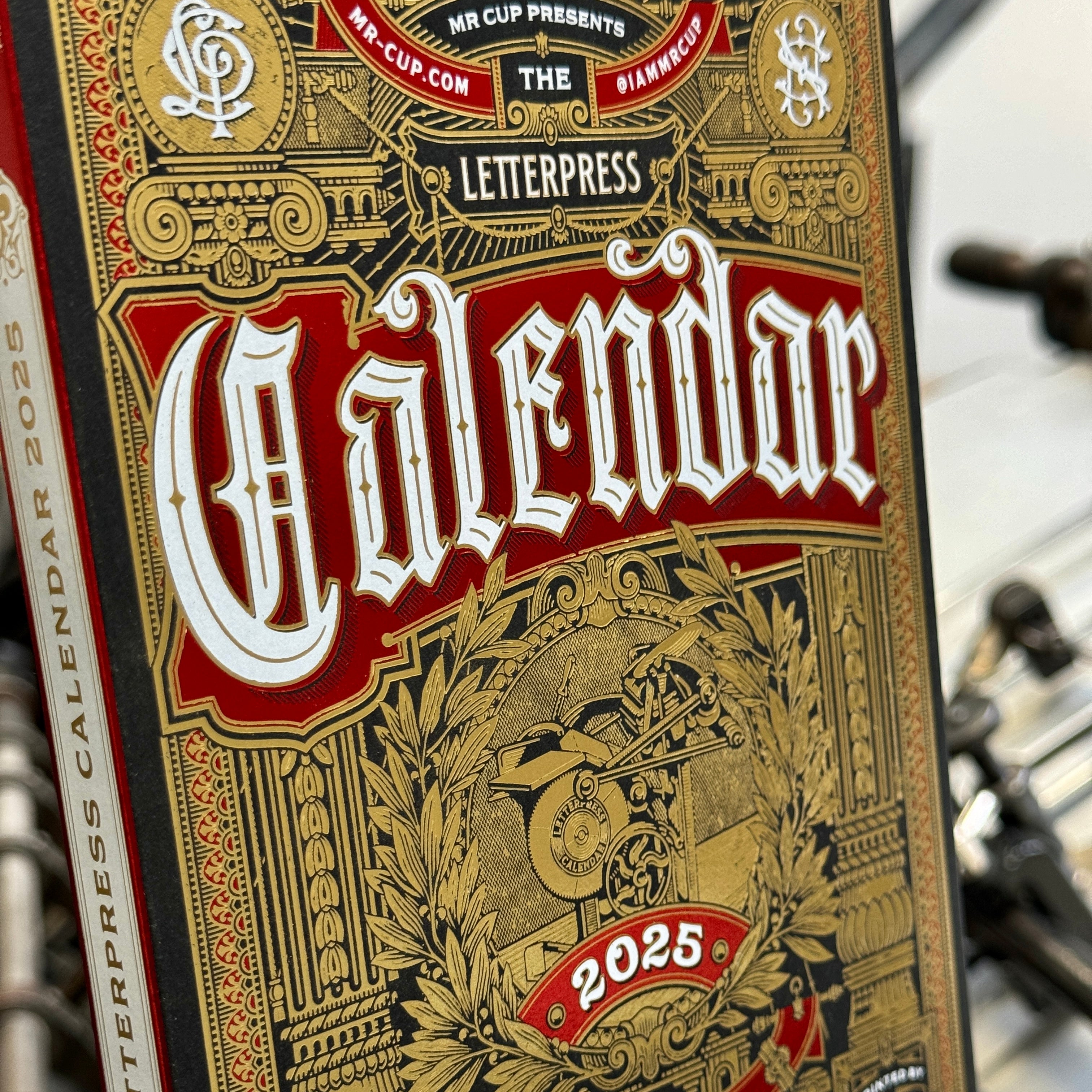 2025 LETTERPRESS CALENDAR - DARK edition 2025 LETTERPRESS CALENDAR - DARK edition
