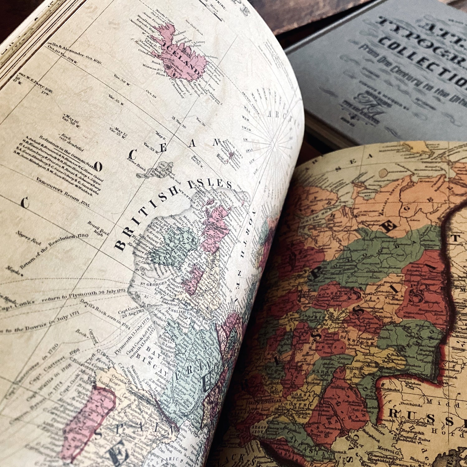 The Atlas Typography Collection book The Atlas Typography Collection book