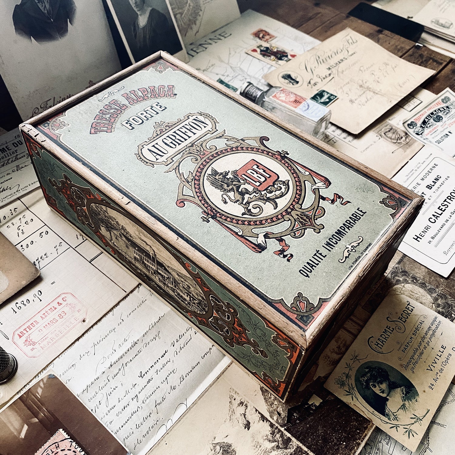 MEMORY BOX - Serie 9 - AU GRIFFON - LARGE MEMORY BOX - Serie 9 - AU GRIFFON - LARGE