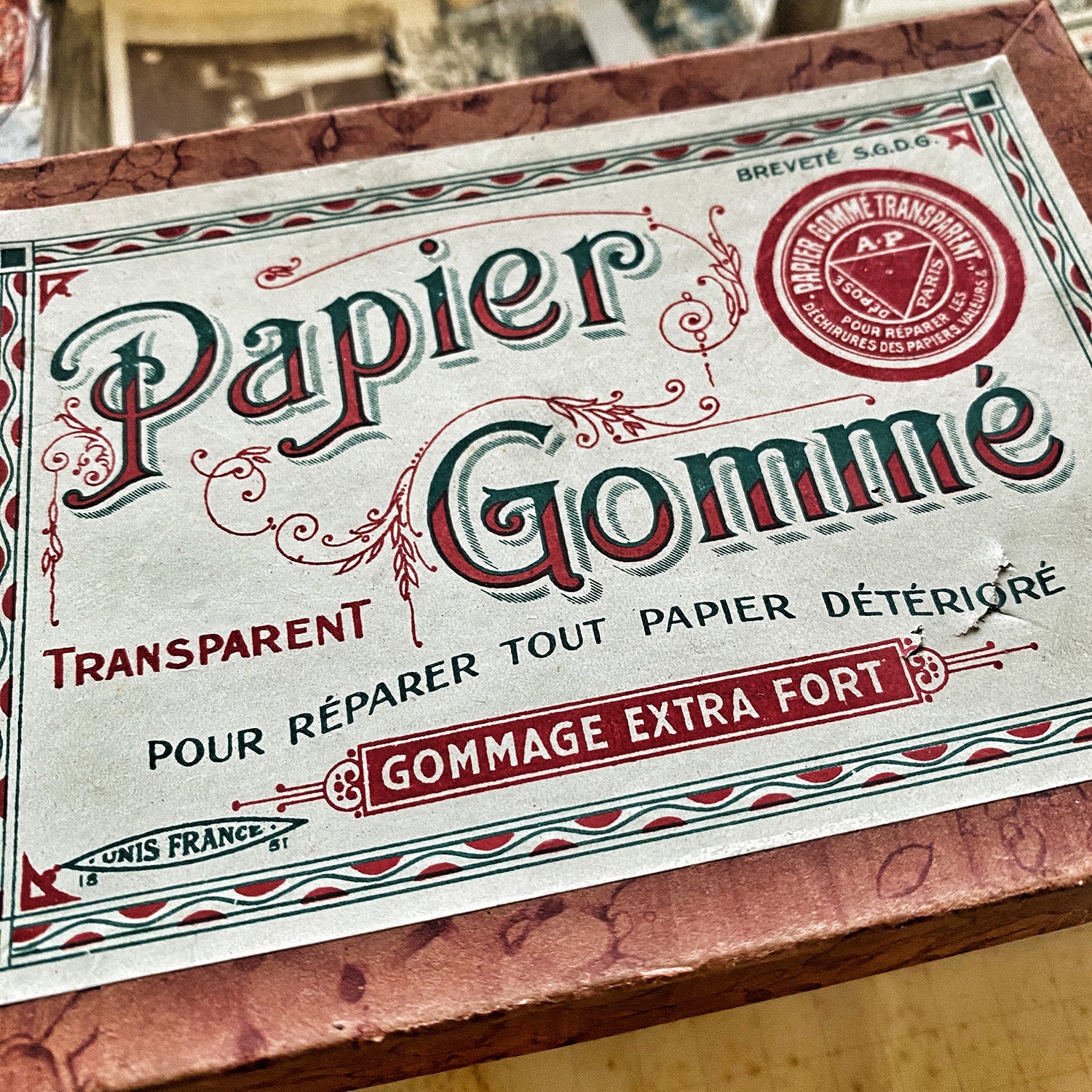 MEMORY BOX - Serie 9 - PAPIER GOMME - MEDIUM MEMORY BOX - Serie 9 - PAPIER GOMME - MEDIUM