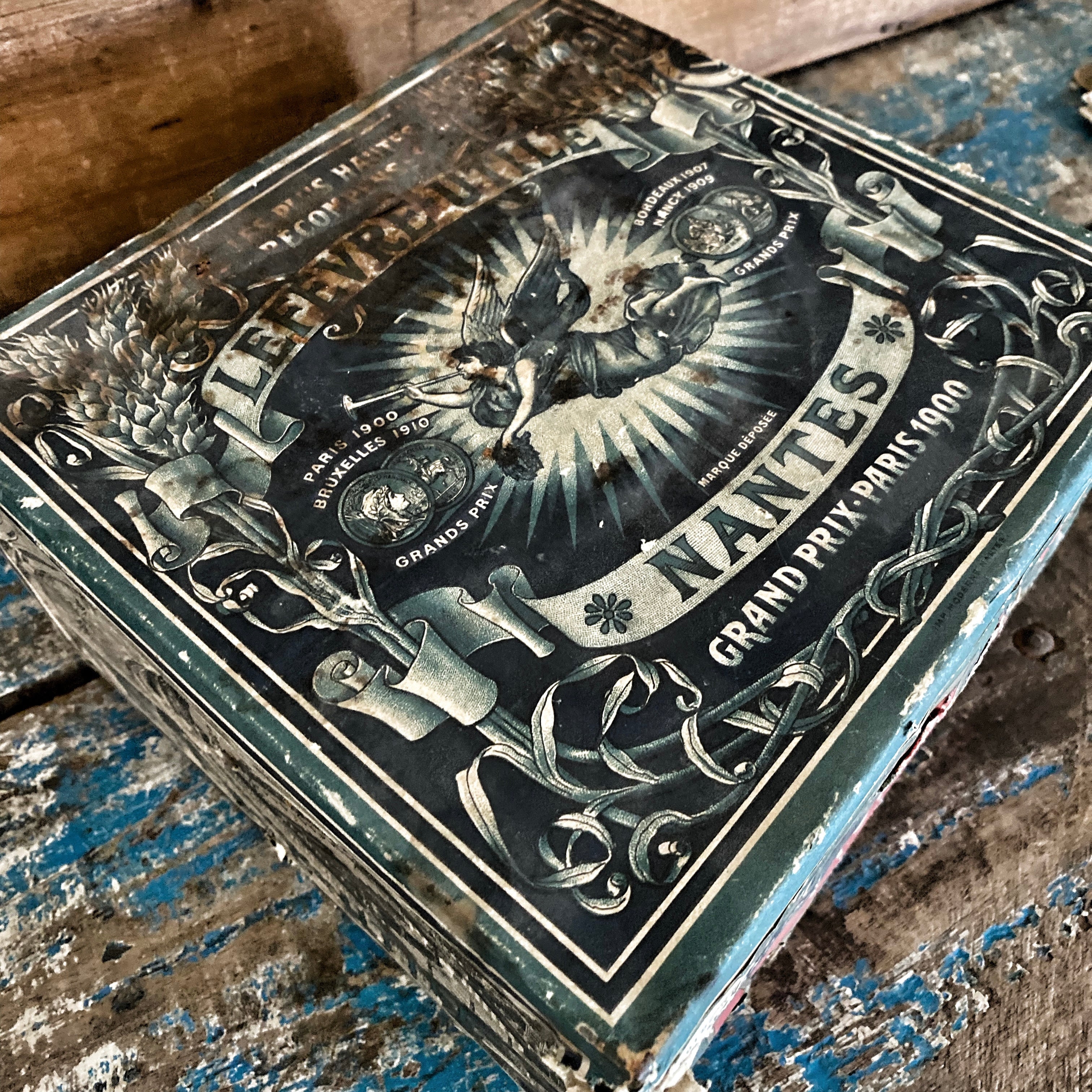 Very large LU original French Metal tin with paper Very large LU original French Metal tin with paper