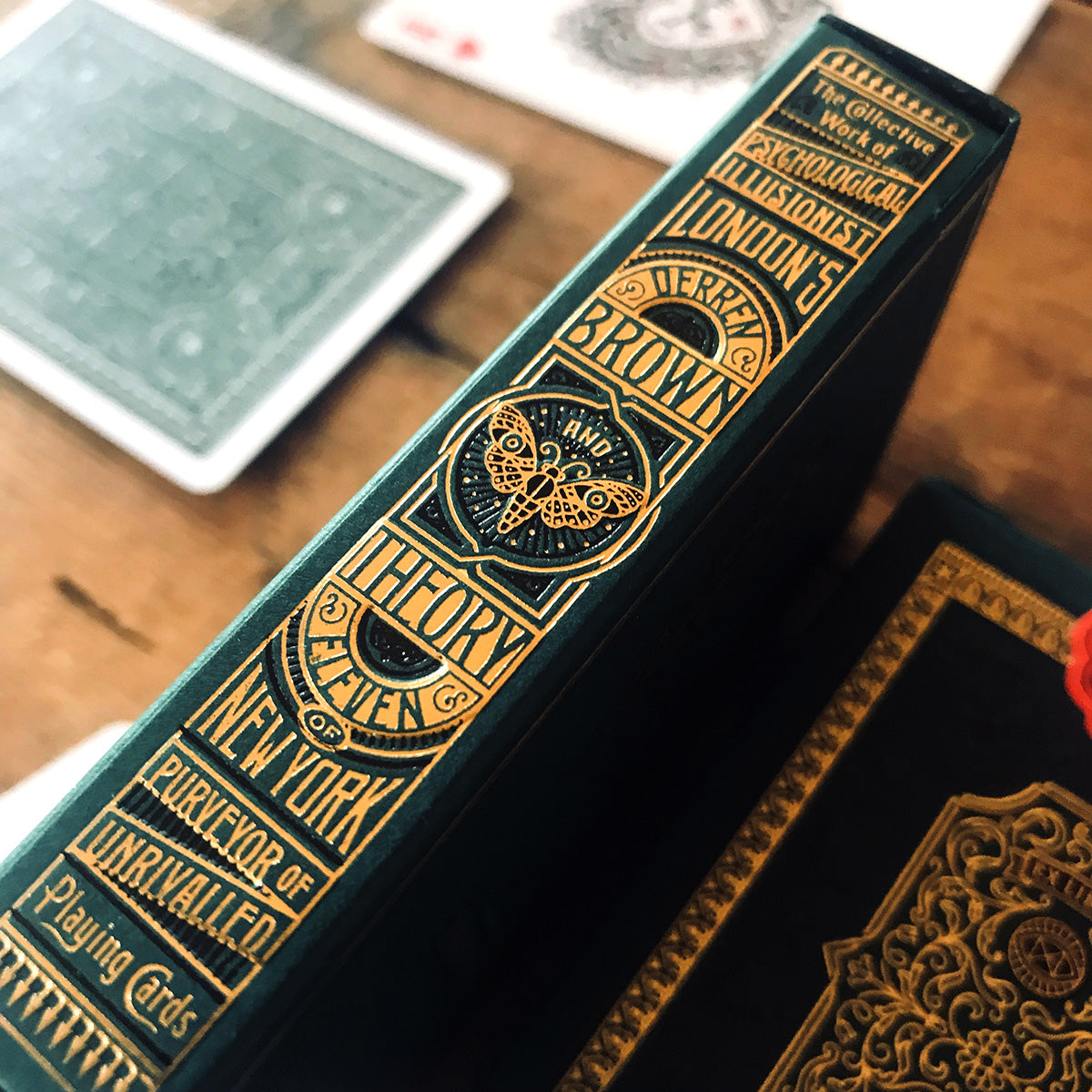 Derren Brown playing cards deck - MR CUP Derren Brown playing cards deck - MR CUP