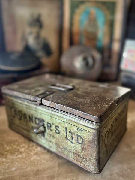 Indian Cavander's Magnum Tobacco Tin – IND 63