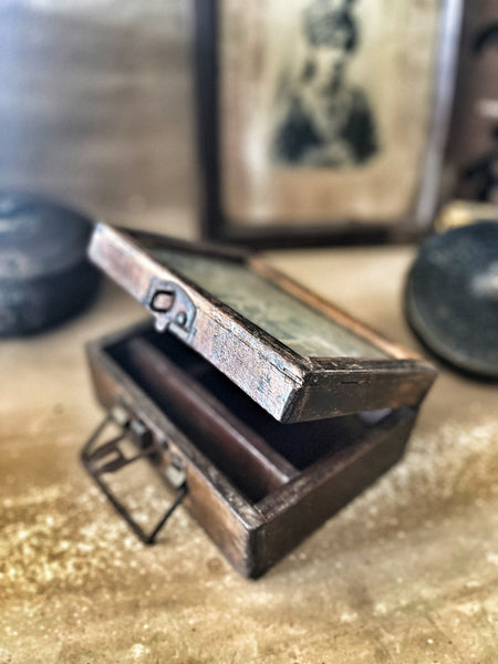 Indian Wooden Box – IND 64