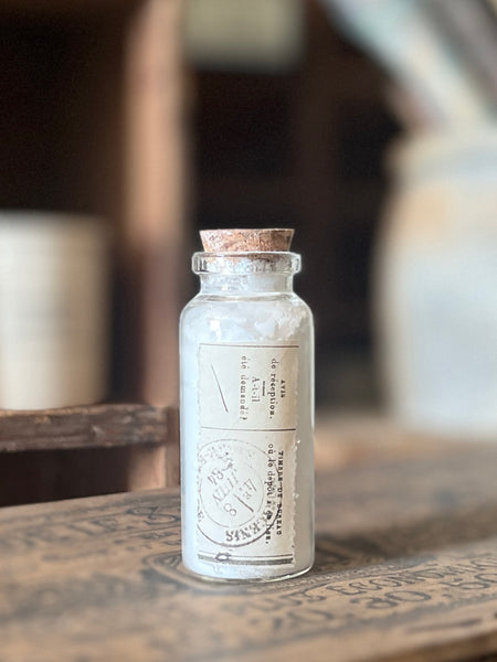 Deep white pigment bottle - PB2