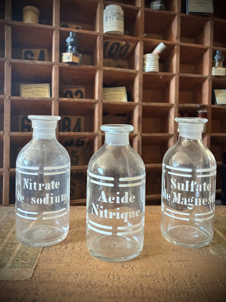 Three antique blown-glass pharmacy bottles, 19th early 20th centuries. LOT N°3