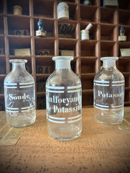 Three antique blown-glass pharmacy bottles, 19th early 20th centuries. LOT N°4