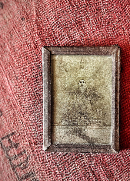 Small Indian Spiritual Figure in metal frame - IND 53