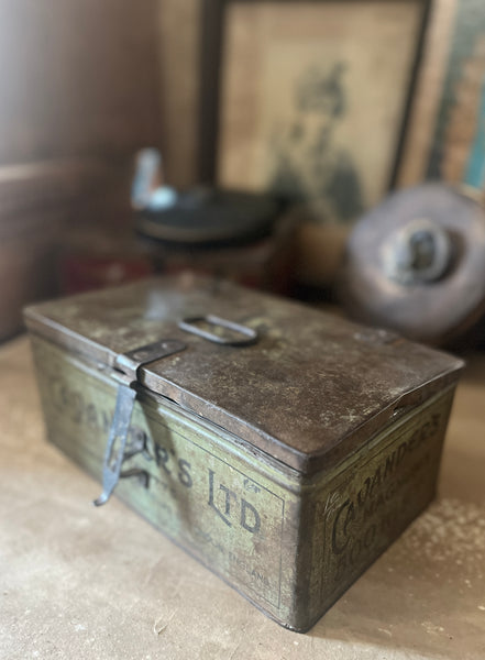 Indian Cavander's Magnum Tobacco Tin – IND 63